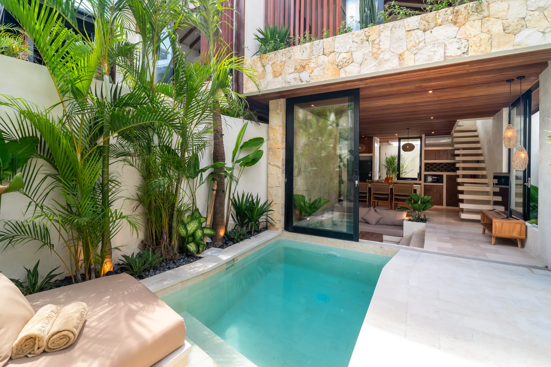 Blacksand Villas Bingin, Loft Tropical Style Villa in Bingin