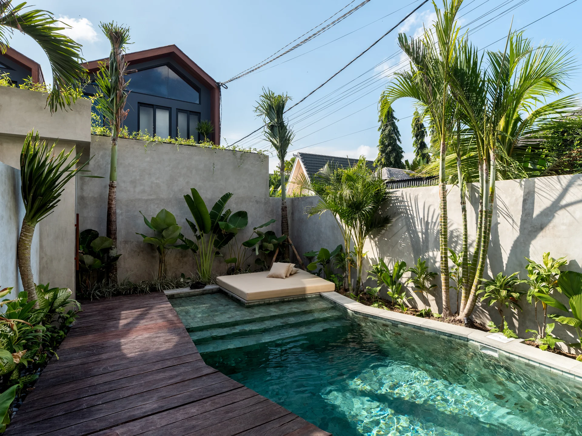 Blacksand Villas Canggu, Loft Style Tropical Villa in Canggu