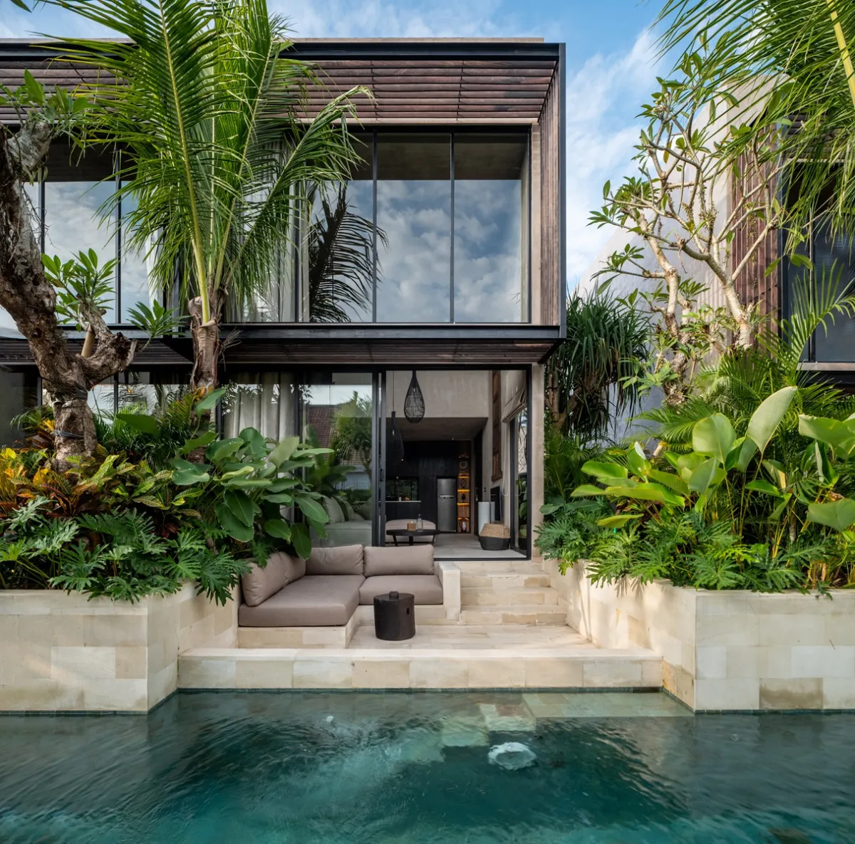 Zendara Villas Canggu, Tropical Style Villa in The Heart of Canggu